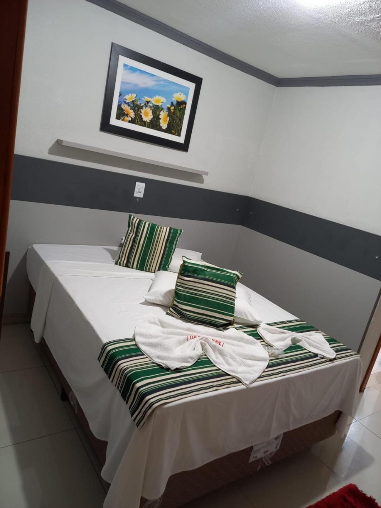 Turis Hotel Dourados Buitenkant foto